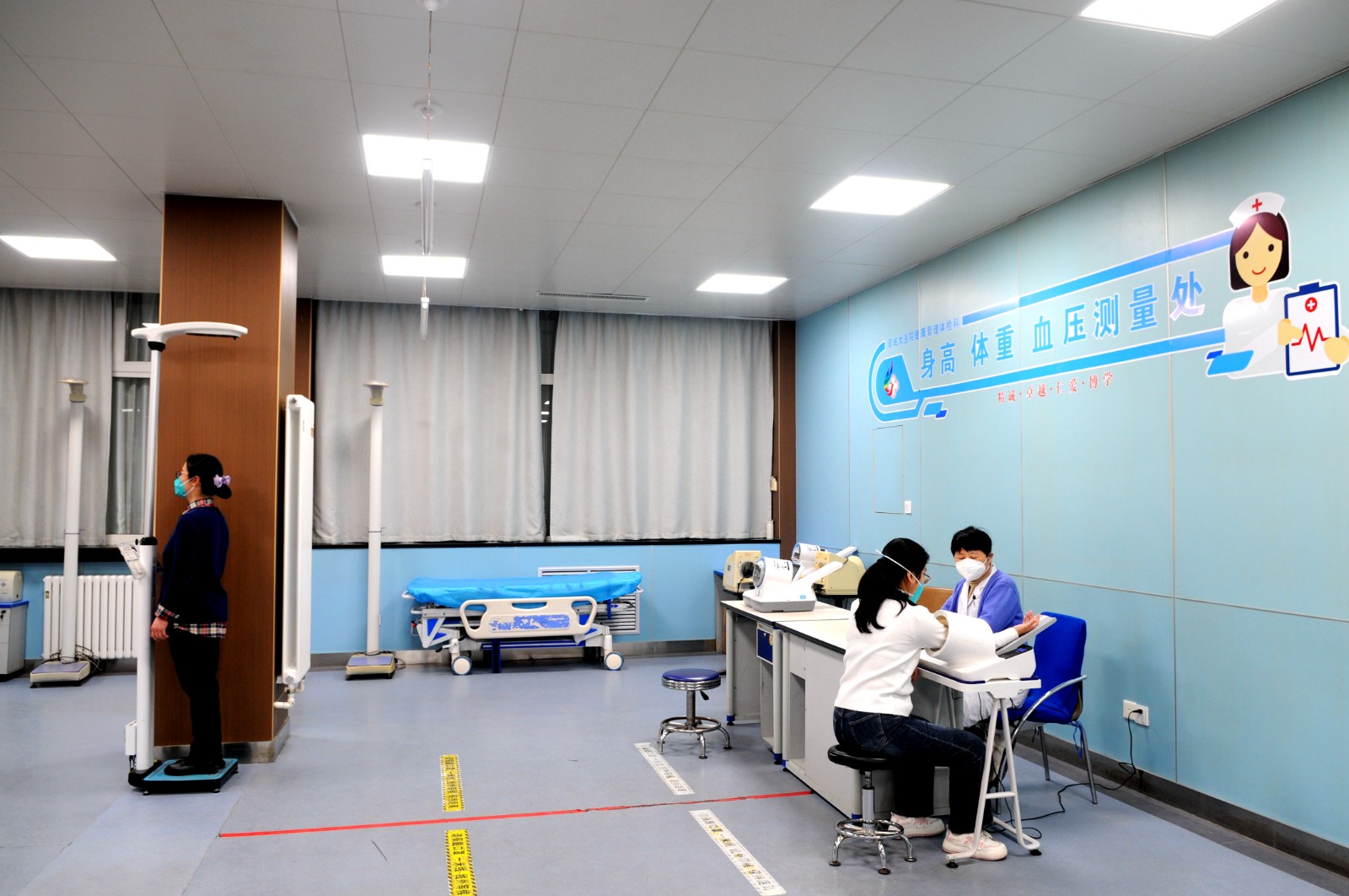 身高、體重、血壓測量區(qū).JPG